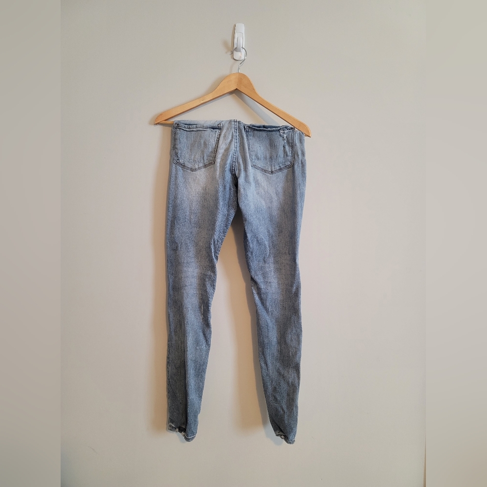 Skinny Mid Rise Distressed Jeans Size 0 - Picture 2 of 3
